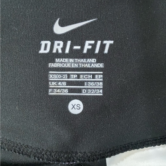 Women's Nike Dri-Fit Capri Pants Size XS, Athletic, Gymnastics,Training, Workout - Picture 5 of 7